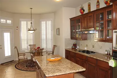 9128 Oleander Way, Irving, TX 75063 - Photo 8