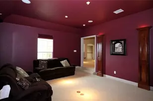 9128 Oleander Way, Irving, TX 75063 - Photo 18