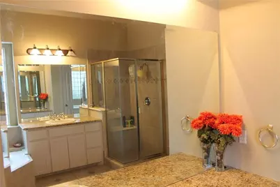 9128 Oleander Way, Irving, TX 75063 - Photo 10