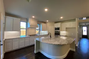 410 Aldred St, Greenville, TX 75401 - Photo 8