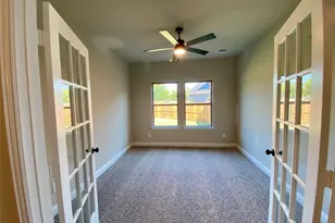 410 Aldred St, Greenville, TX 75401 - Photo 6