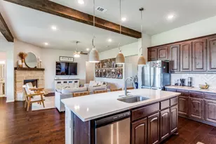 7033 County Rd 913, Godley, TX 76044 - Photo 8