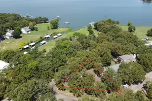 1029 Shoreline Dr, West Tawakoni, TX 75474 - Photo 2