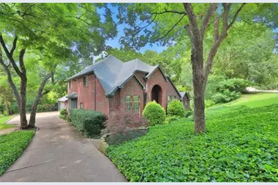 1501 Wyndmere Drive, DeSoto, TX 75115 - Photo 2