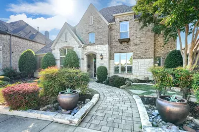 1208 Damsel Caitlyn Drive, Lewisville, TX 75056 - Photo 2