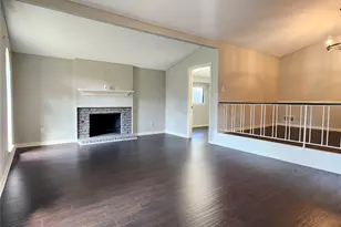 338 Wildbriar Dr, Garland, TX 75043 - Photo 4