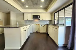 338 Wildbriar Dr, Garland, TX 75043 - Photo 10