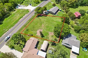 309 W Sherman Dr, Aubrey, TX 76227 - Photo 4