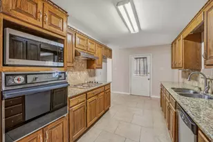 1407 Inglewood Dr, Stephenville, TX 76401 - Photo 14
