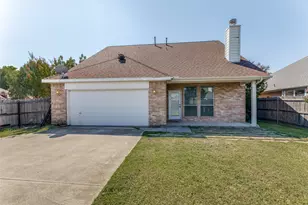 6100 Huntington Dr, Fort Worth, TX 76137 - Photo 38