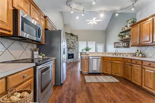 6100 Huntington Dr, Fort Worth, TX 76137 - Photo 10