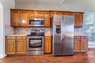 6100 Huntington Drive, Haltom City, TX 76137 - Photo 12