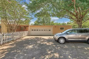 1732 Hilltop Dr, Waco, TX 76710 - Photo 32