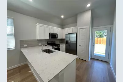 908 Pine Beach Drive, McKinney, TX 75071 - Photo 4