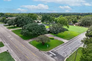 3216 MacArthur Dr, Waco, TX 76708 - Photo 4