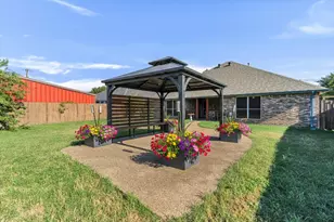 315 W 6th St, Justin, TX 76247 - Photo 30