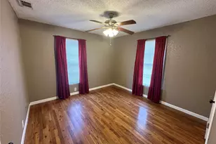 418 Marengo St, Cleburne, TX 76033 - Photo 8