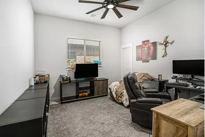 1824 Royal Lake Drive, Grand Prairie, TX 75052 - Photo 24