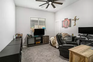 1824 Royal Lake Dr, Grand Prairie, TX 75052 - Photo 24