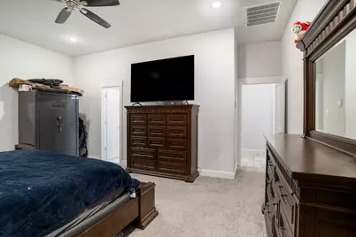 1824 Royal Lake Drive, Grand Prairie, TX 75052 - Photo 14