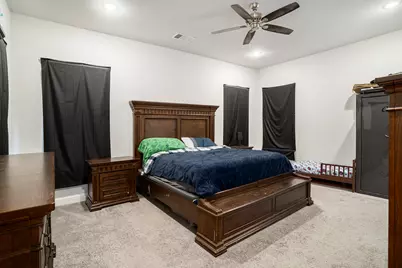 1824 Royal Lake Drive, Grand Prairie, TX 75052 - Photo 12