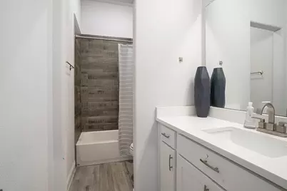 1824 Royal Lake Drive, Grand Prairie, TX 75052 - Photo 20