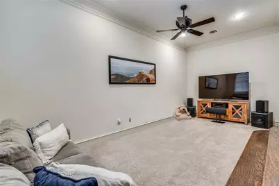4045 Winsor Drive, Farmers Branch, TX 75244 - Photo 4