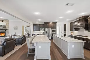 7945 Forest Lakes Dr, North Richland Hills, TX 76182 - Photo 14