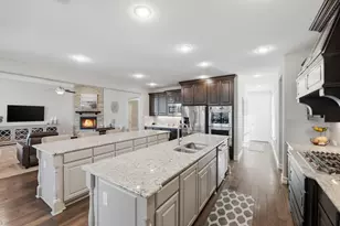 7945 Forest Lakes Dr, North Richland Hills, TX 76182 - Photo 16