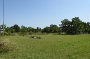 421 Co Rd 2905, Dodd City, TX 75438 - Photo 24