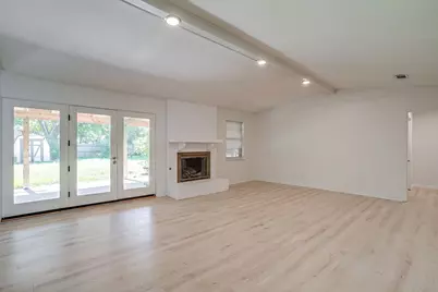 2728 Foxcroft Circle, Denton, TX 76209 - Photo 8