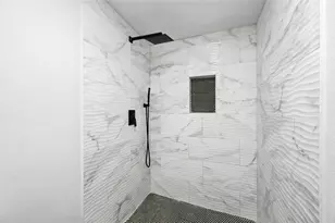 1629 Pine St, Dallas, TX 75215 - Photo 22