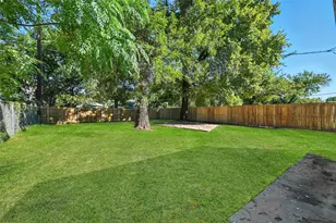 1629 Pine St, Dallas, TX 75215 - Photo 32