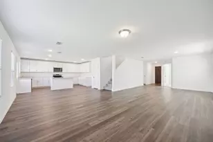 2035 Pleasant Knoll Cir, Forney, TX 75126 - Photo 2