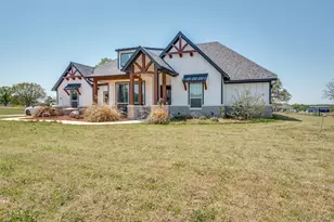 131 San Miguel Dr, Decatur, TX 76234 - Photo 2