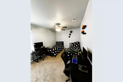 1706 E Arlington Avenue, Fort Worth, TX 76104 - Photo 12