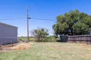 207 Lori Ln, Brownwood, TX 76801 - Photo 32