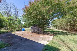 207 Lori Ln, Brownwood, TX 76801 - Photo 34