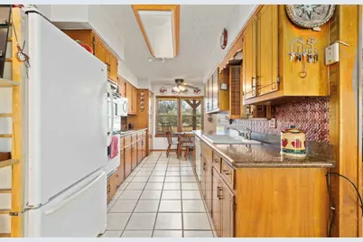 207 Lori Lane, Brownwood, TX 76801 - Photo 10