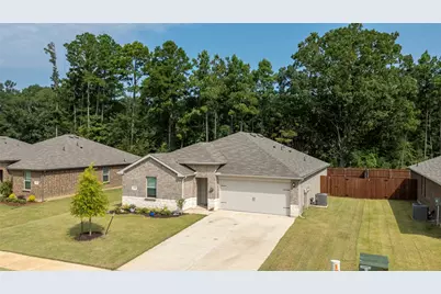 603 E River Oaks Lane, Chandler, TX 75758 - Photo 1