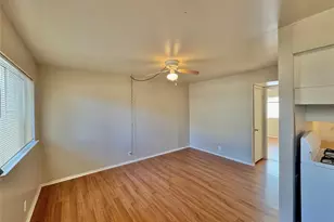 1005 W Hickory St, Denton, TX 76201 - Photo 1