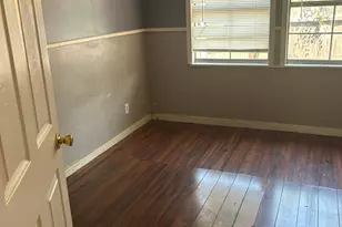 1733 E Ann Arbor Ave, Dallas, TX 75216 - Photo 22