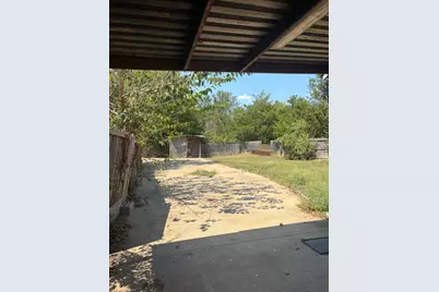 1733 E Ann Arbor Avenue, Dallas, TX 75216 - Photo 10