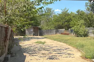 1733 E Ann Arbor Ave, Dallas, TX 75216 - Photo 10