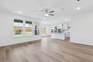 3908 Lynx Ct, Little Elm, TX 75068 - Photo 2