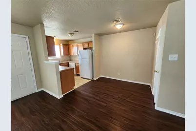 1431 E Robert Street, Fort Worth, TX 76104 - Photo 4