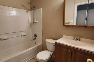 1431 E Robert St, Fort Worth, TX 76104 - Photo 16