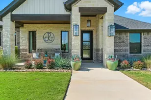 1049 Timber Hills Dr, Weatherford, TX 76087 - Photo 2