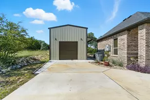 1049 Timber Hills Dr, Weatherford, TX 76087 - Photo 34