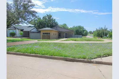 1001 E Lindsey Street, Breckenridge, TX 76424 - Photo 1